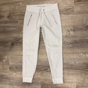 Athleta Skyline II Joggers Gray Size 6 Zip Pocket Athleisure